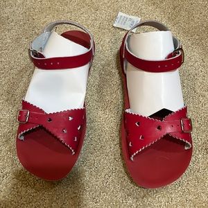 NIB Salt Water Sandals By Hoy Red Sun San Sweetheart Sandals Size 5 US
